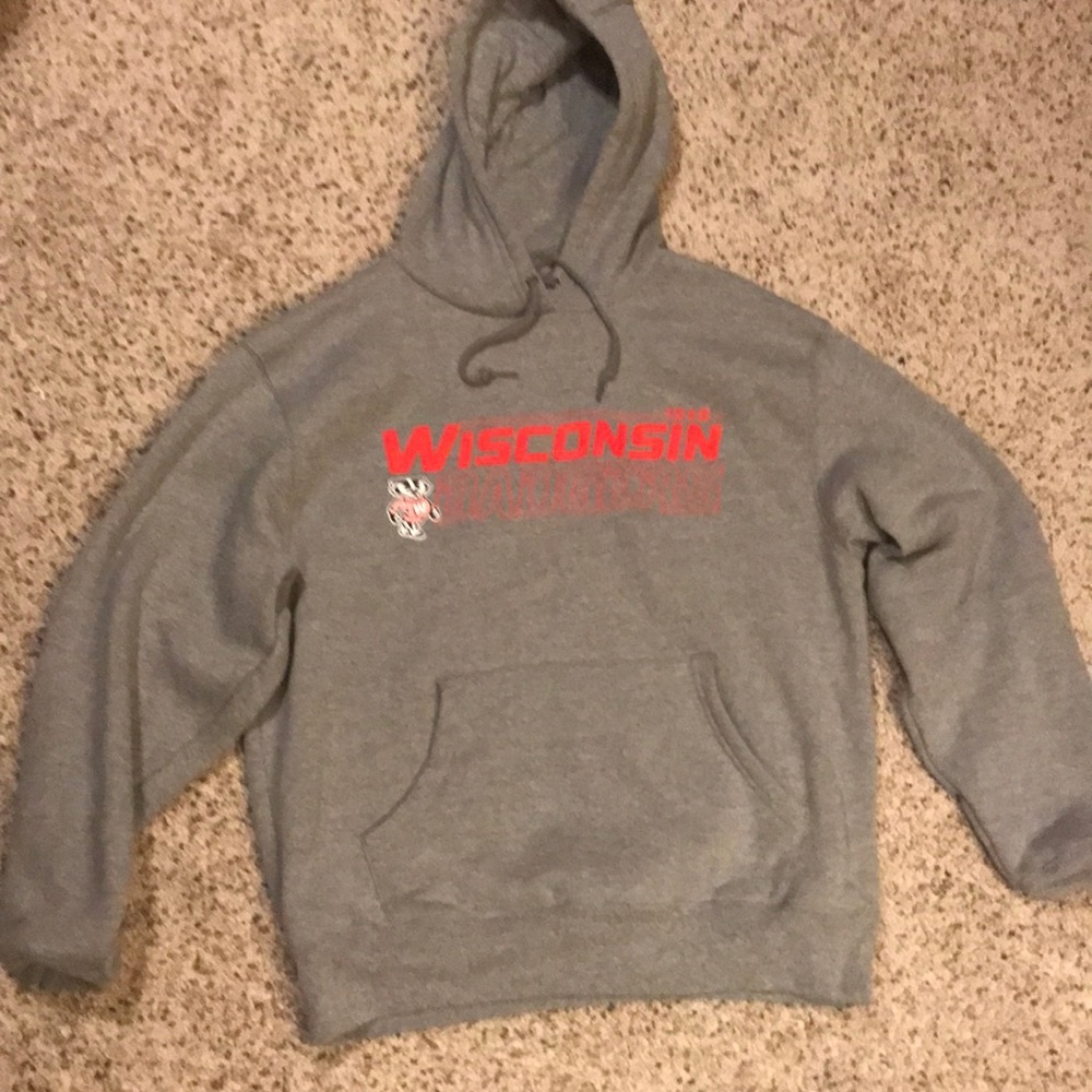 Men’s Medium JanSport Wisconsin Badger Sweatshirt